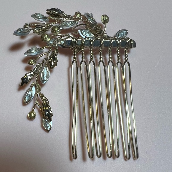 Elegant Silver and Gold Hair Comb